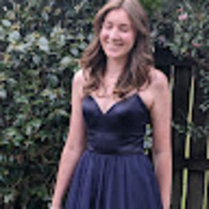 Meet your Posher, Laina